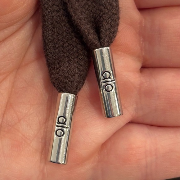 NWT Alo Accolade Hoodie In Espresso Size XS - Picture 4 of 9